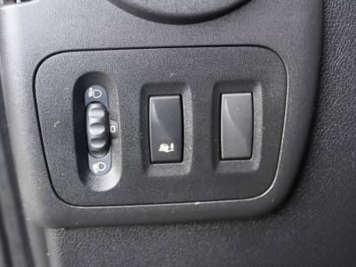 Renault Master T35 2.3 dCi L2H2 Energy 146PK | Airco | Navigatie | Trekhaak | 3-zits foto 17