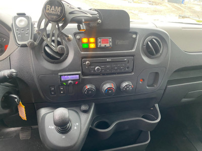 Renault Master T35 2.3 dCi L2H3 Eco / Automaat / Airco / Navigatie / Camera / Cruise Control / APK 30-4-2027 /92KW=125PK / Euro5 / foto 15