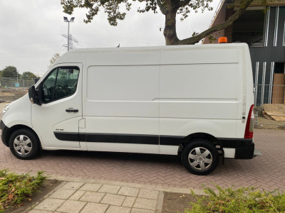 Renault Master T35 2.3 dCi L2H3 Eco / Automaat / Airco / Navigatie / Camera / Cruise Control / APK 30-4-2027 /92KW=125PK / Euro5 / foto 7