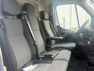 Renault Master T35 2.3 dCi L3H3 Airco Laadklep Camera Cruise foto 15