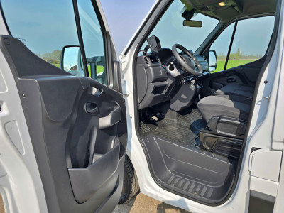 Renault Master T35 2.3 dCi Lowliner - 145 Pk - Euro 6 - Airco - Cruise Control - ParkeerCamera foto 17