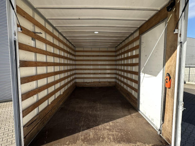 Renault Master T35 2.3 dCi bakwagen met laadklep foto 9