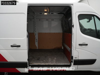Renault Master 135PK L2H2 LED Airco Cruise Camera Parkeersensoren v+a Euro6 L2 Airco Cruise control 12
