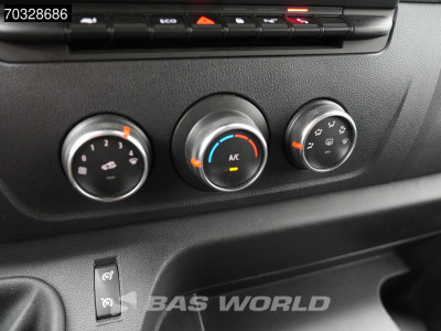 Renault Master 135PK L3H2 LED Airco Cruise Parkeersensoren v+a Euro6 L3 Airco Cruise control 17