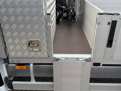 Renault Master E-Tech Open laadbak + HIAB kraan + trekhaak foto 19