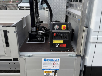 Renault Master E-Tech Open laadbak + HIAB kraan + trekhaak foto 8