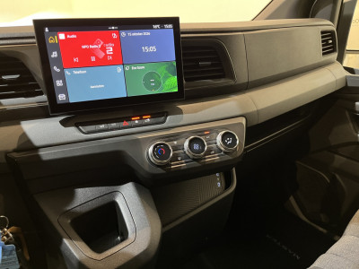 Renault Master E-Tech T35 L2H2 Advance long range 87 kWh / 100% elektrisch !! / SOH 99% / CCS Snelladen / Airco / Cruise Control / Camera / CarPlay / LED / 3-Zits / 3.300 KM !! foto 7