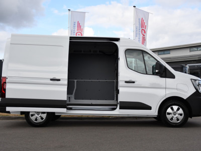 Renault Master E-Tech T35 L2H2 Extra long range 87 kWh Camera, Cruise, Carplay, LED, Clima, Stoelverwarming, Laadruimte Betimmering, 143pk, Virtual, Sensoren, Uniek! foto 11