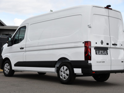 Renault Master E-Tech T35 L2H2 Extra long range 87 kWh Camera, Cruise, Carplay, LED, Clima, Stoelverwarming, Laadruimte Betimmering, 143pk, Virtual, Sensoren, Uniek! foto 3