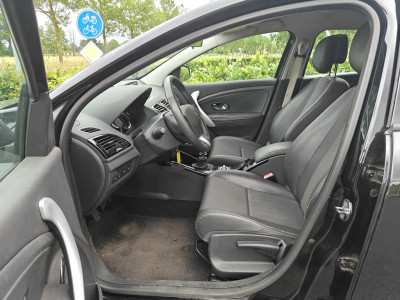 Renault Mégane 1.5 dCi Bose S&S CLIMA/NAVI BJ 2012 11