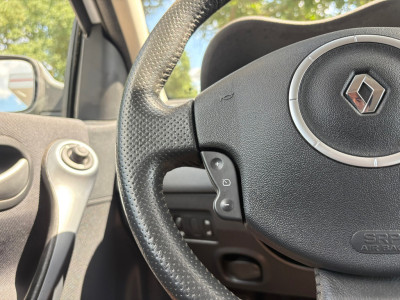 Renault Mégane 1.5 dCi Dynamique GRIJSKENTEKEN/Airco/distributieriem vervangen/trekhaak/APK september 19