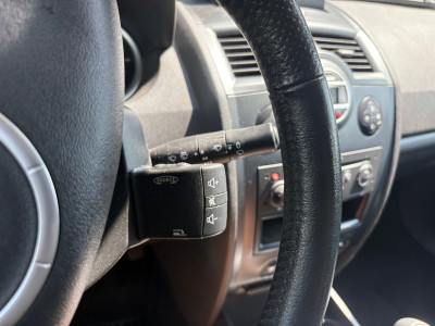 Renault Mégane 1.5 dCi Dynamique GRIJSKENTEKEN/Airco/distributieriem vervangen/trekhaak/APK september 21