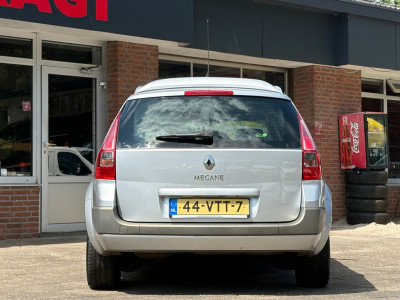 Renault Mégane 1.5 dCi Dynamique GRIJSKENTEKEN/Airco/distributieriem vervangen/trekhaak/APK september 7