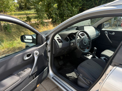 Renault Mégane 1.5 dCi Dynamique GRIJSKENTEKEN/Airco/distributieriem vervangen/trekhaak/APK september 8