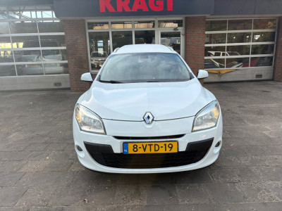 Renault Mégane 1.5 dCi *EXPORT*|MARGE|GRIJS KENTEKEN|NAP|trekhaak 1500KG|airco|cruise|navi|bluetooth|lichtmetalen velgen foto 4