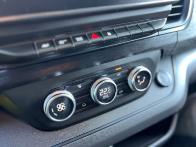 Renault TRAFIC 2.0 Blue dCi 150PK|L2H1|Automaat|NAP|trekhaak|cruise|achteruitrijcamera|apple carplay|digitaal dashboard|airco foto 21