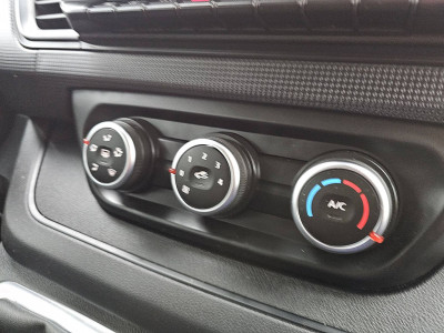 Renault TRAFIC 2.0 DCI L2H1, dubbele cabine, airco, navi, pdc, trekhaak, 61 dkm.. foto 11