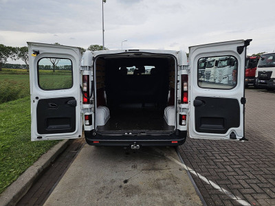 Renault TRAFIC 2.0 DCI ac dc 6-pers EURO6 foto 11