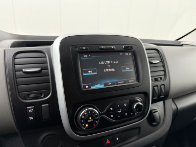 Renault Trafic 1.6DCi 120PK Lang Black Edition | Navigatie | Camera | Airco | Cruise | Trekhaak | Betimmering foto 18
