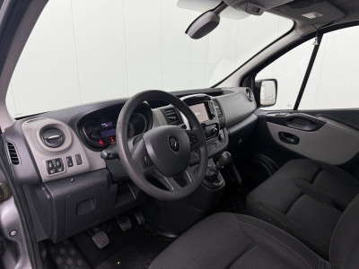 Renault Trafic 1.6DCi 145PK Lang 2xSchuifdeur | Multimedia | Camera | Imperiaal | Trekhaak | Airco | Cruise | 3-Zits foto 3