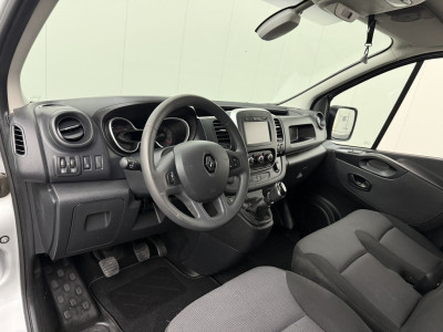 Renault Trafic 1.6DCi Edition Imperiaal | Trekhaak | Navigatie | Camera | Airco | Cruise | 3-Zits 3