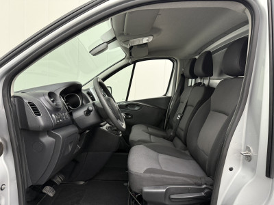 Renault Trafic 1.6DCi Imperiaal | Trekhaak | Euro 6 | Navigatie | Camera | Airco | Cruise | 3-Zits 21