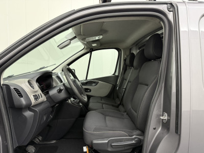 Renault Trafic 1.6DCi Lang Grey Edition | Imperiaal | Trekhaak | Navigatie | Camera | Airco | Cruise | 3-Zits foto 21