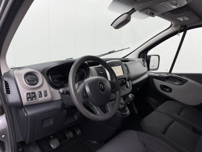 Renault Trafic 1.6DCi Lang Grey Edition | Imperiaal | Trekhaak | Navigatie | Camera | Airco | Cruise | 3-Zits foto 3