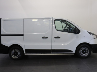 Renault Trafic 1.6 dCi 115PK - Airco - Trekhaak - €3.499,- Excl. 10