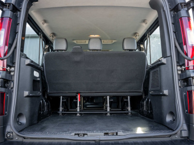 Renault Trafic **1.6 dCi 120 | 9-Zits | 1e Eigenaar | Marge Incl. BPM | Camera | Cruise | Navi | Airco** foto 10