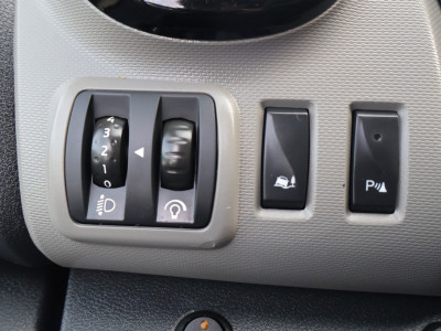 Renault Trafic 1.6 dCi 120pk L2 H1 Airco Navigatie foto 19
