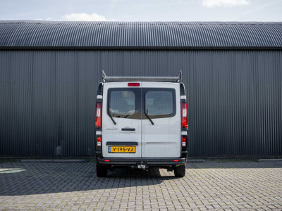 Renault Trafic 1.6 dCi 95 L1H1 | Cruise | Navi | Airco | Trekhaak | Imperiaal foto 8