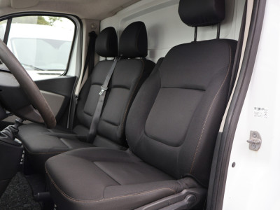 Renault Trafic 1.6 dCi Airco Inrichting Imperiaal Sidebars 2