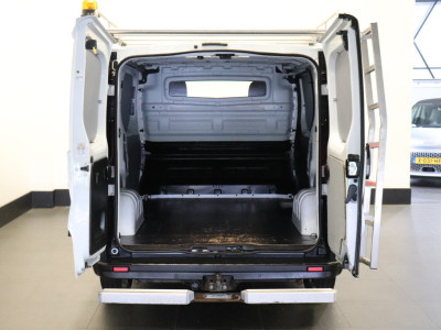 Renault Trafic 1.6 dCi EURO 6 - Airco - Cruise - PDC - Trekhaak - € 9.950,- Excl. 9