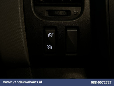 Renault Trafic 1.6 dCi L1H1 Euro6 Airco | Cruisecontrol | Trekhaak | Parkeersensoren Bijrijdersbank 2