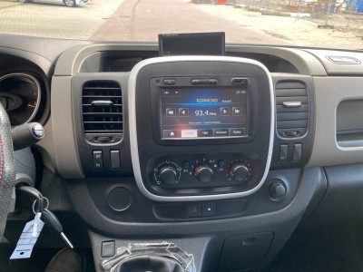 Renault Trafic 1.6 dCi T29 L2H1 / Airco / Navigatie / Cruise Control / Euro5 / PDC / Camera  / 85KW=116PK / APK 16-1-2027 / MARGE ! foto 10