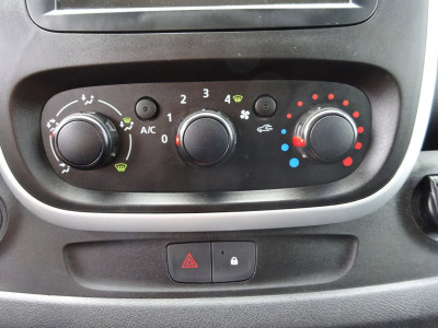 Renault Trafic 1.6 dCi T29 L2H1 DUBBELE CABINE 6 PERSOONS AIRCO NAVIGATIE 19