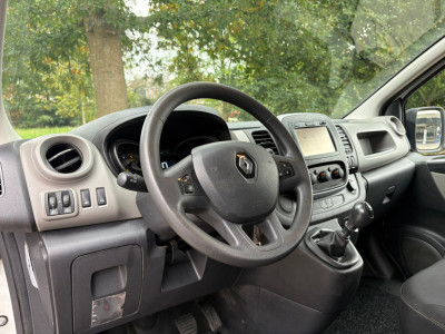 Renault Trafic 1.6 dCi T29 L2H1|EURO6|NAP|airco|cruise|trekhaak 2000KG|navi|parkeersensoren achter|bluetooth|drie zitplaatsen foto 13