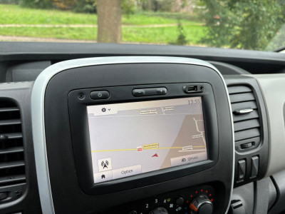Renault Trafic 1.6 dCi T29 L2H1|EURO6|NAP|airco|cruise|trekhaak 2000KG|navi|parkeersensoren achter|bluetooth|drie zitplaatsen foto 17