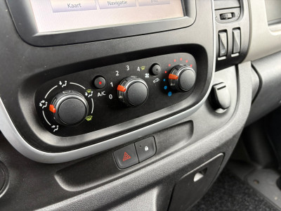 Renault Trafic 1.6 dCi T29 L2H1|EURO6|NAP|airco|cruise|trekhaak 2000KG|navi|parkeersensoren achter|bluetooth|drie zitplaatsen foto 18