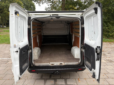Renault Trafic 1.6 dCi T29 L2H1|EURO6|NAP|airco|cruise|trekhaak 2000KG|navi|parkeersensoren achter|bluetooth|drie zitplaatsen foto 8