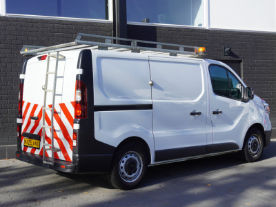 Renault Trafic 2.0 Blue dCi 130PK - Airco - Navi - Cruise - €16.900,- Excl. foto 2