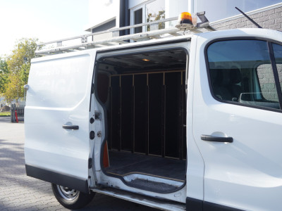 Renault Trafic 2.0 Blue dCi 130PK - Airco - Navi - Cruise - €16.900,- Excl. foto 9