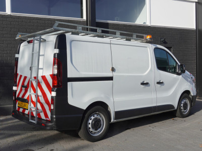 Renault Trafic 2.0 Blue dCi 130PK EURO 6 - Airco - Navi - Cruise - €15.900,- Excl. foto 2