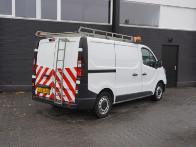 Renault Trafic 2.0 Blue dCi 130PK EURO 6 - Airco - Navi - Cruise - €15.950,- Excl. foto 2