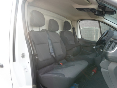 Renault Trafic 2.0 Blue dCi 130PK EURO 6 - Airco - Navi - Cruise - €16.900,- Excl. foto 5