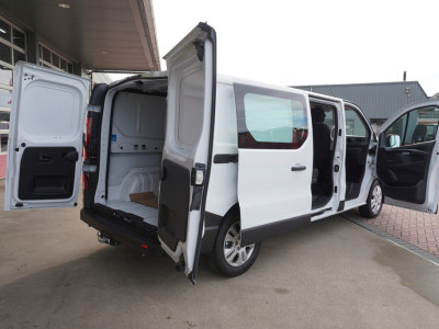 Renault Trafic 2.0 Blue dCi 130PK T29 L2H1  Dubbelcabine Nr. V017 | Airco |  Apple CP/Android auto | trekhaak | LM Velgen foto 5