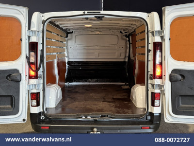 Renault Trafic 2.0 Blue dCi 130pk L2H1 Euro6 Airco | LED |  2500kg Trekhaak | Cruisecontrol Parkeersensoren, Bijrijdersbank foto 11