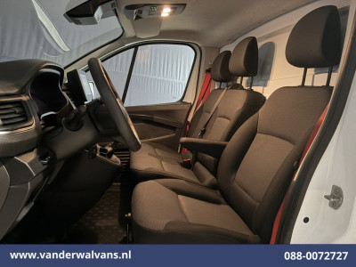 Renault Trafic 2.0 Blue dCi 130pk L2H1 Euro6 Airco | LED |  2500kg Trekhaak | Cruisecontrol Parkeersensoren, Bijrijdersbank foto 13