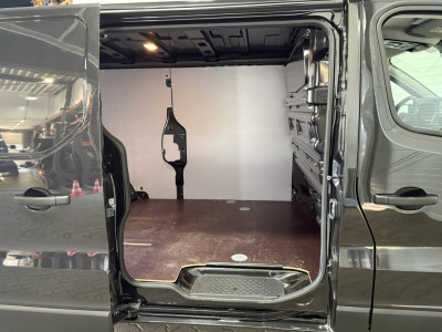 Renault Trafic 2.0 Blue dCi 150 EDC T30 L2H1 Advance VVB510 prijs zoals getoond 10